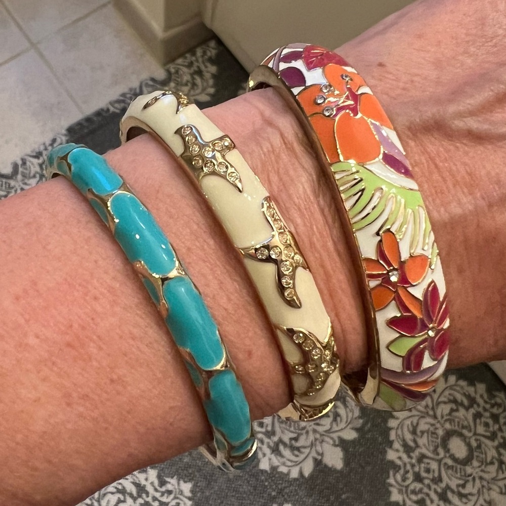 Tommy Bahama Vibrant Bangle Trio